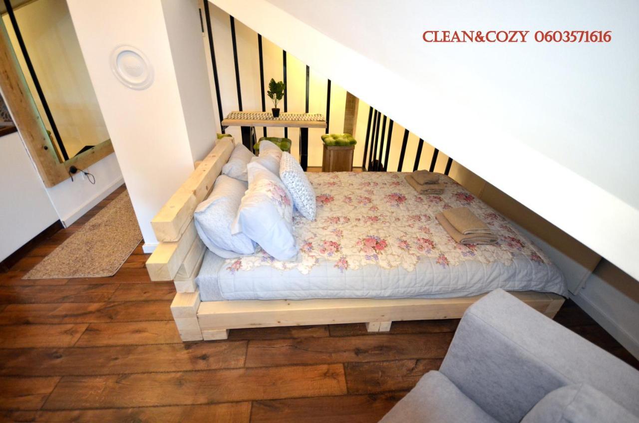 C L E A N&C O Z Y Apartmani Divcibare Exterior photo